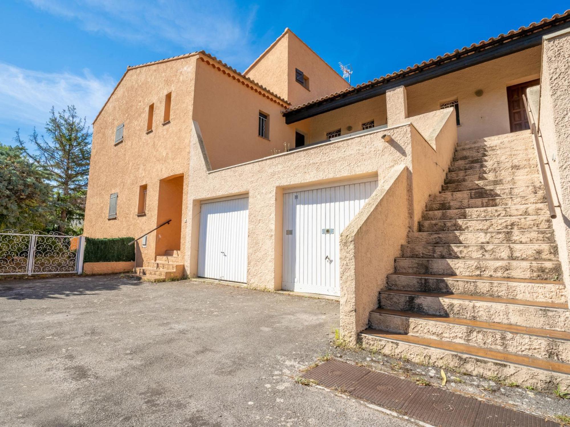 Le Weekend By Interhome La Madrague