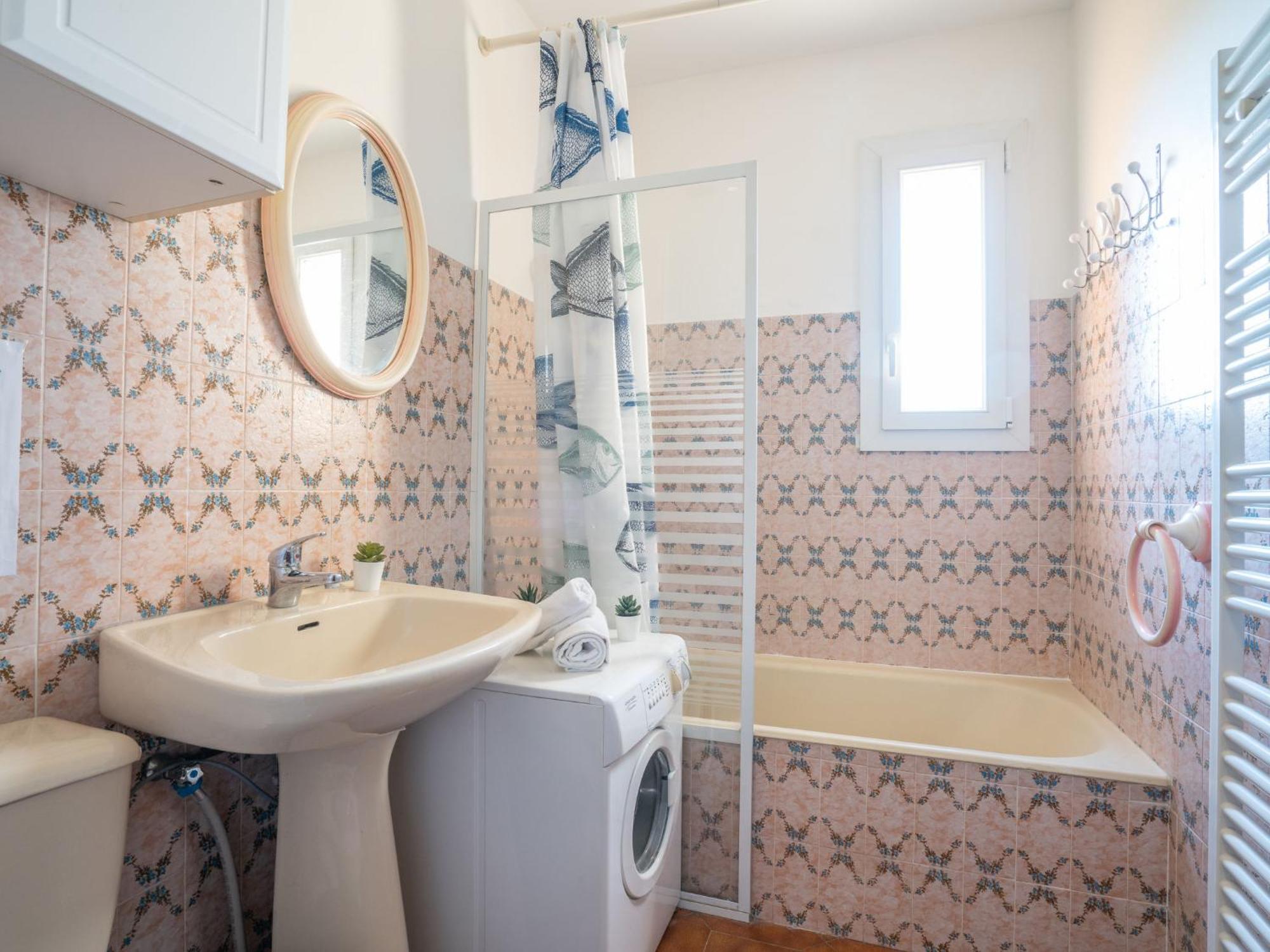 Le Weekend By Interhome * La Madrague